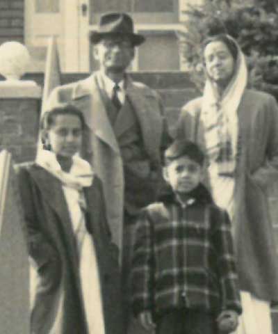 Partha in Washington with his family (1953) 